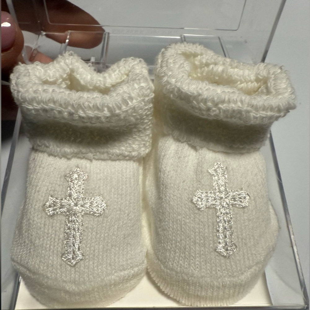 NWT Vintage White Baby Booties with Cross Design